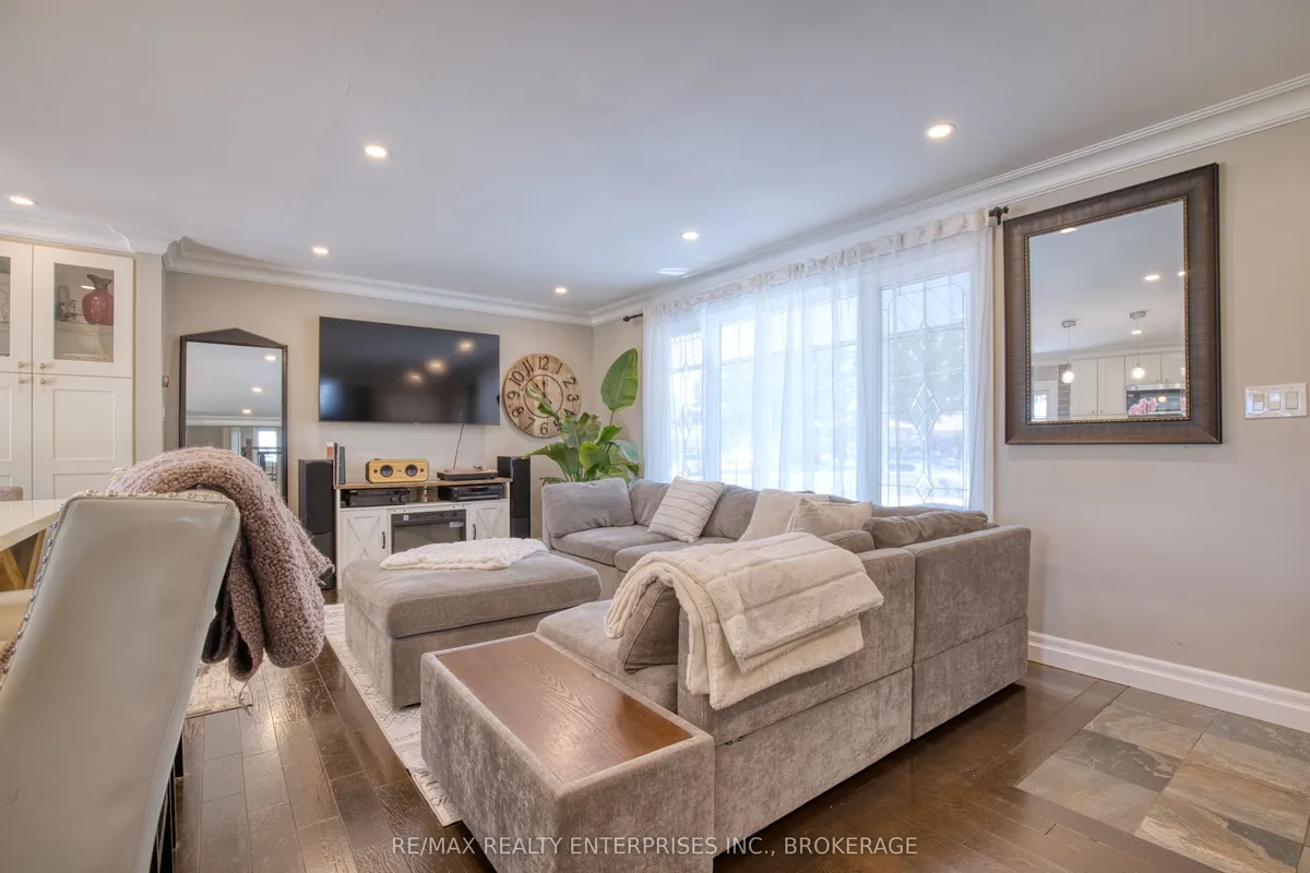 20 Karen Crescent, ON L3M 2E4