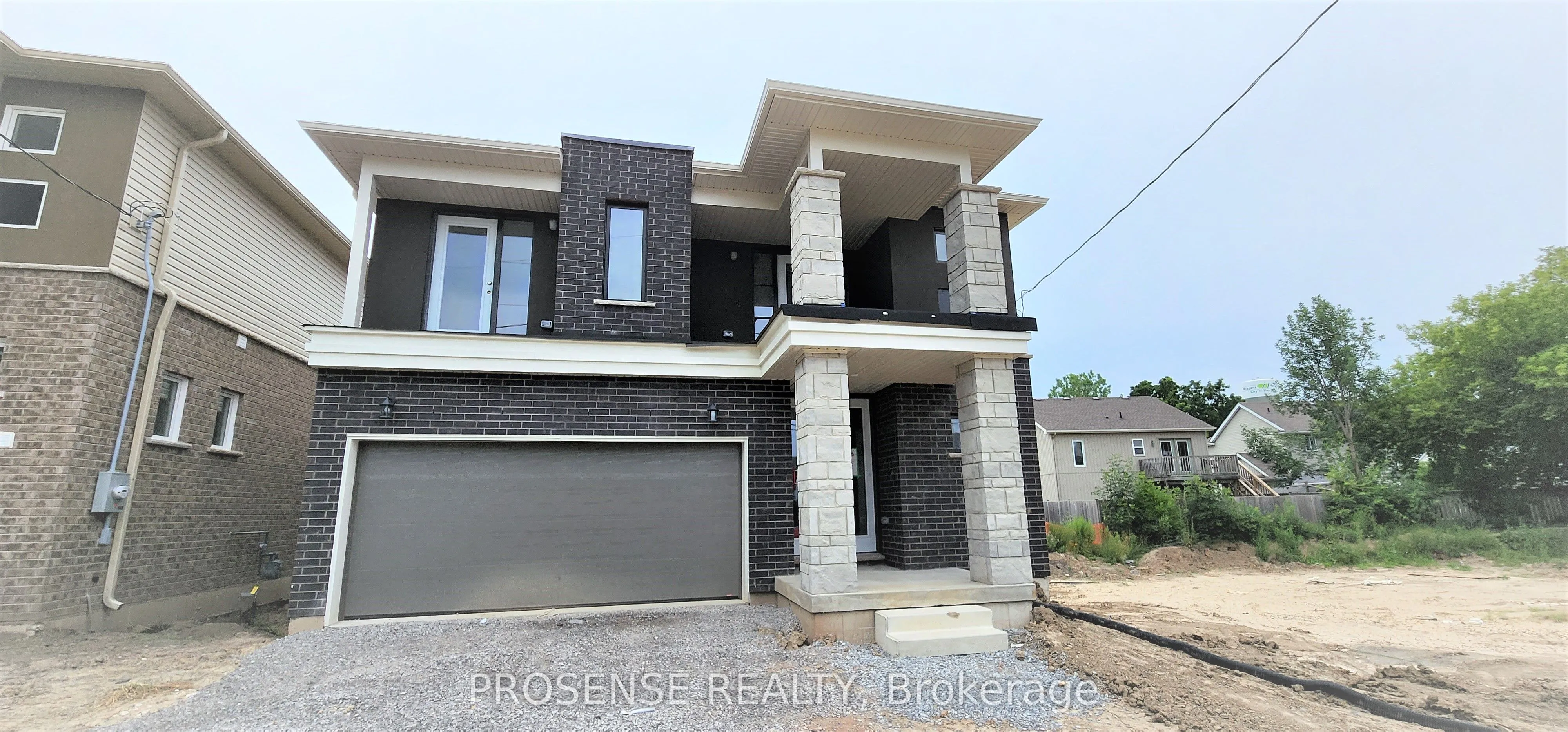 Detached 4 bedroom 4 bathroom at 217 TAYLOR Street in Thorold - MLS# X12588214