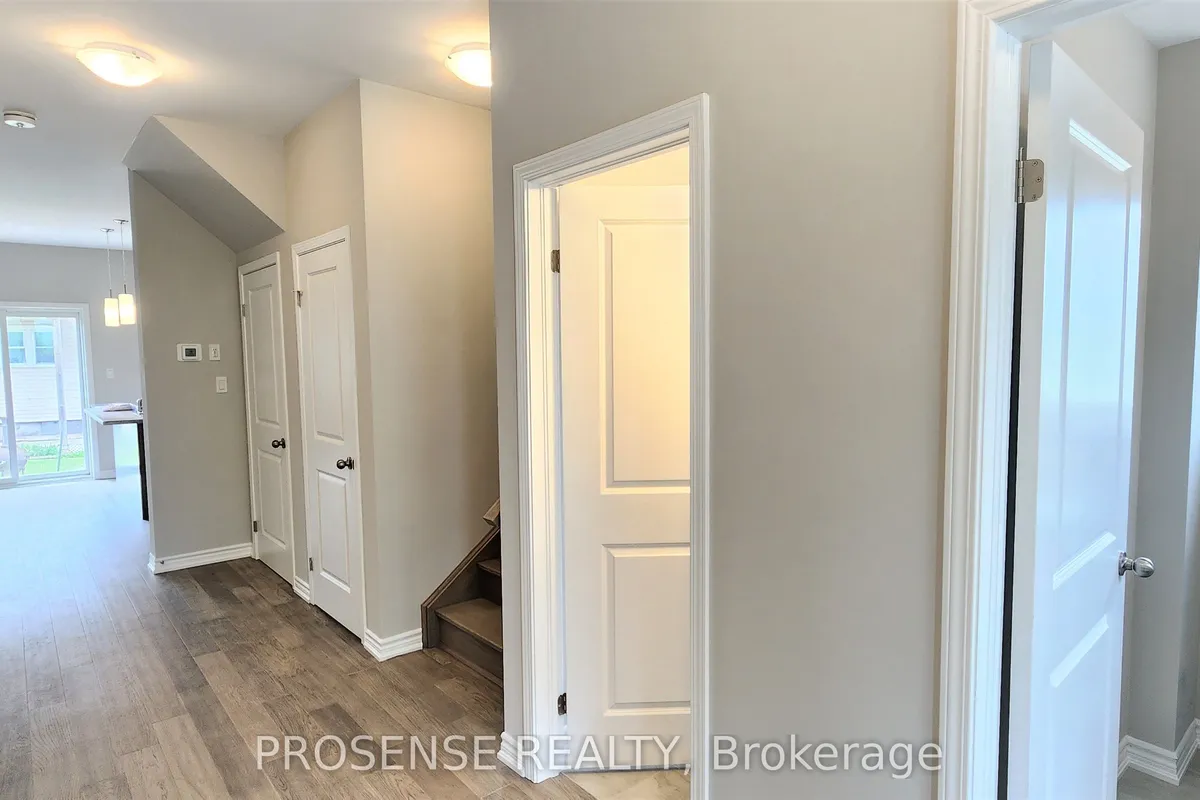 Detached living room at 217 TAYLOR Street Thorold