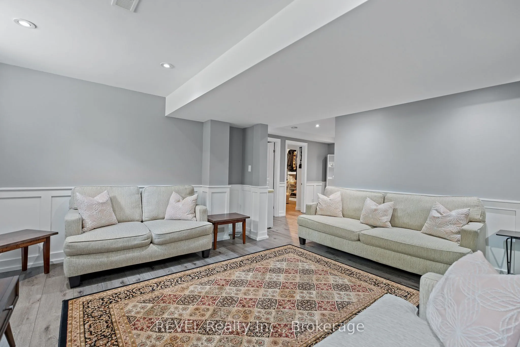 Detached living room at 1018 Kerby Street Fort Erie