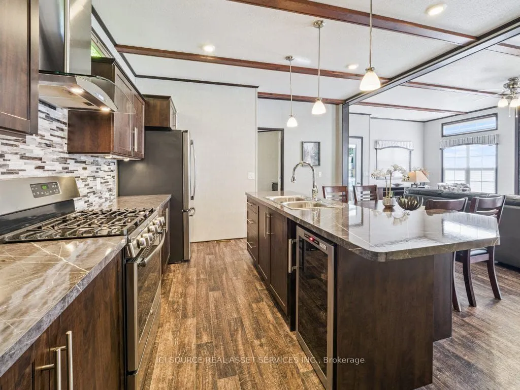 MobileTrailer interior view at 1082 Shamrock Marina Road Gravenhurst