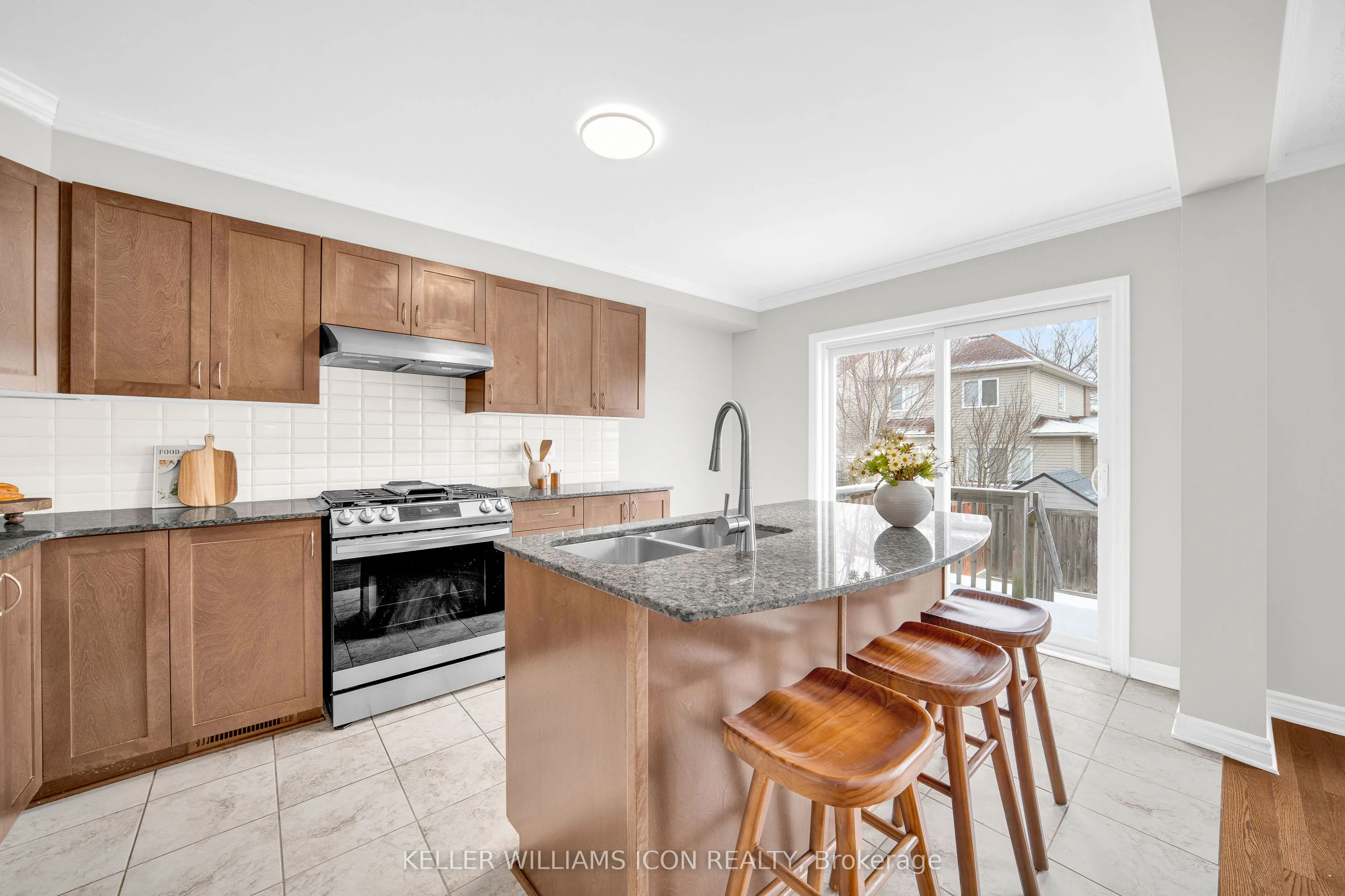 Detached kitchen at 3491 Woodroffe Avenue Barrhaven