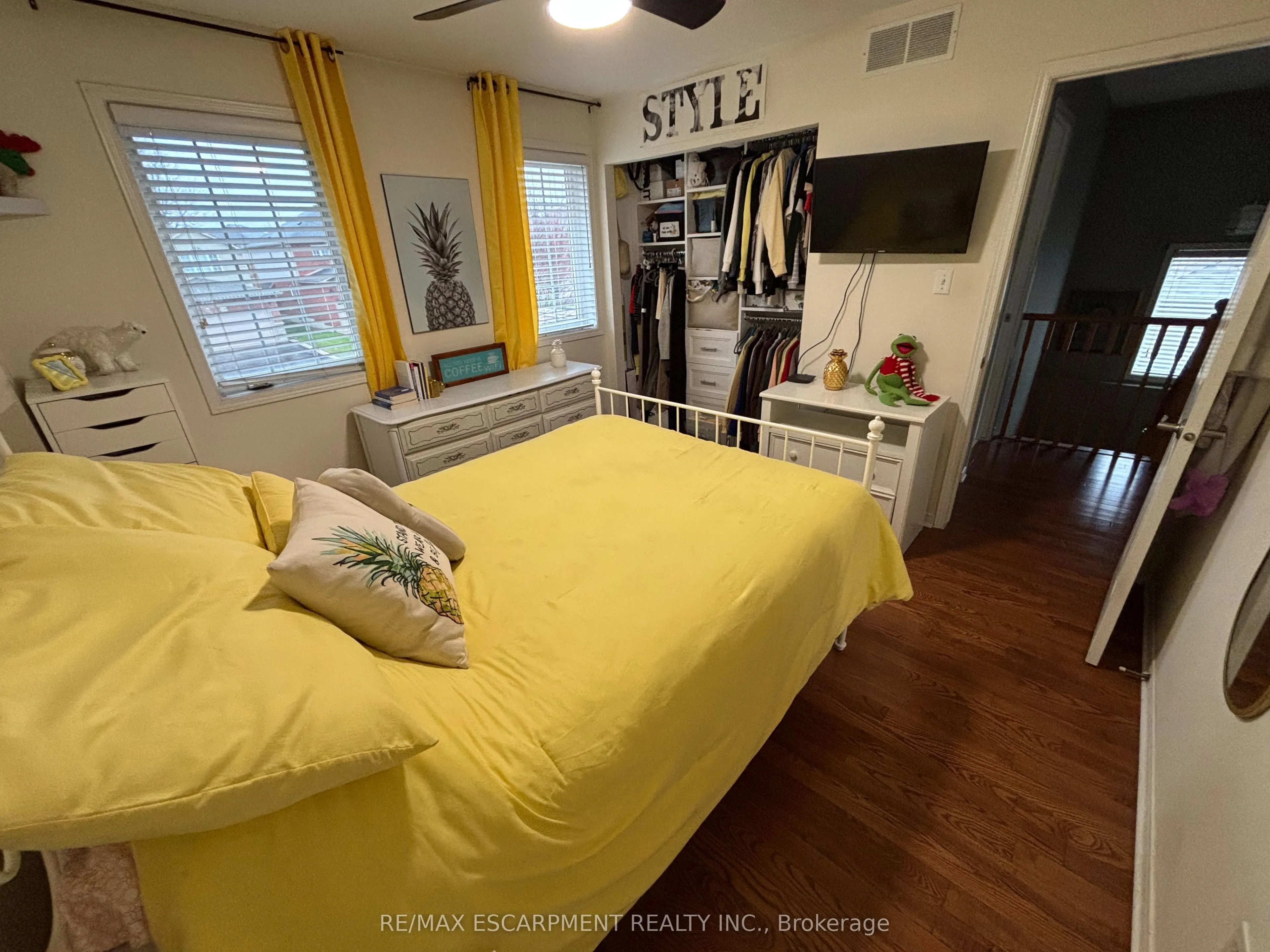 Detached kitchen at 111 Duncairn Crescent Hamilton