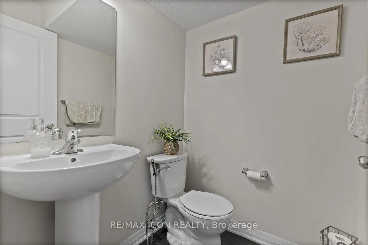 Condo Townhouse kitchen at 1989 Ottawa Street Kitchener