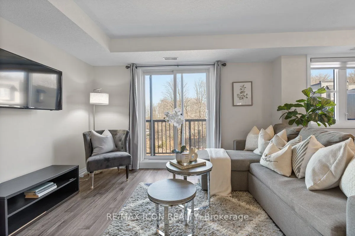 Condo Townhouse 2 bedroom 2 bathroom at 1989 Ottawa Street in Kitchener - MLS# X12600006