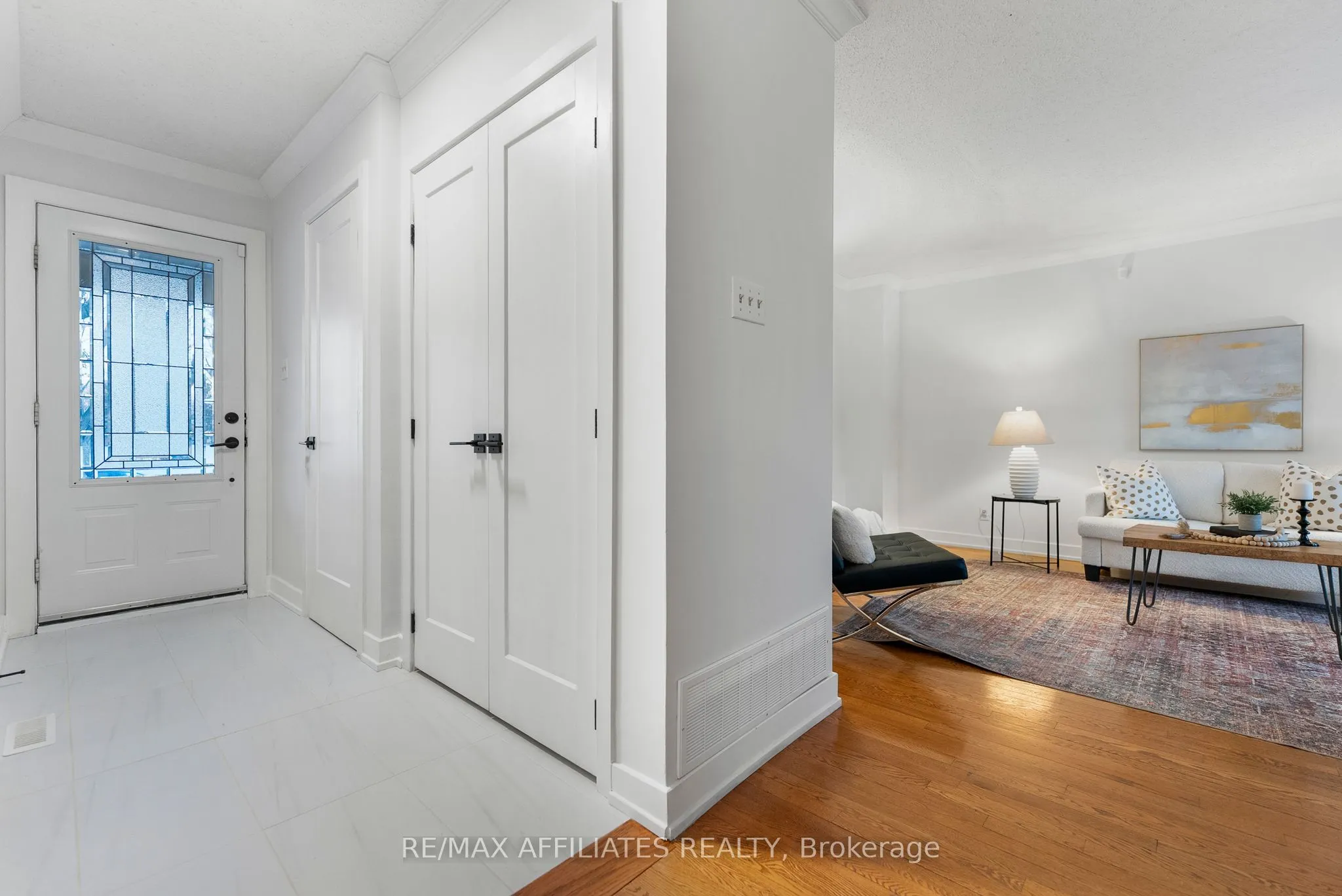 Link interior view at 31 Exeter Drive Barrhaven