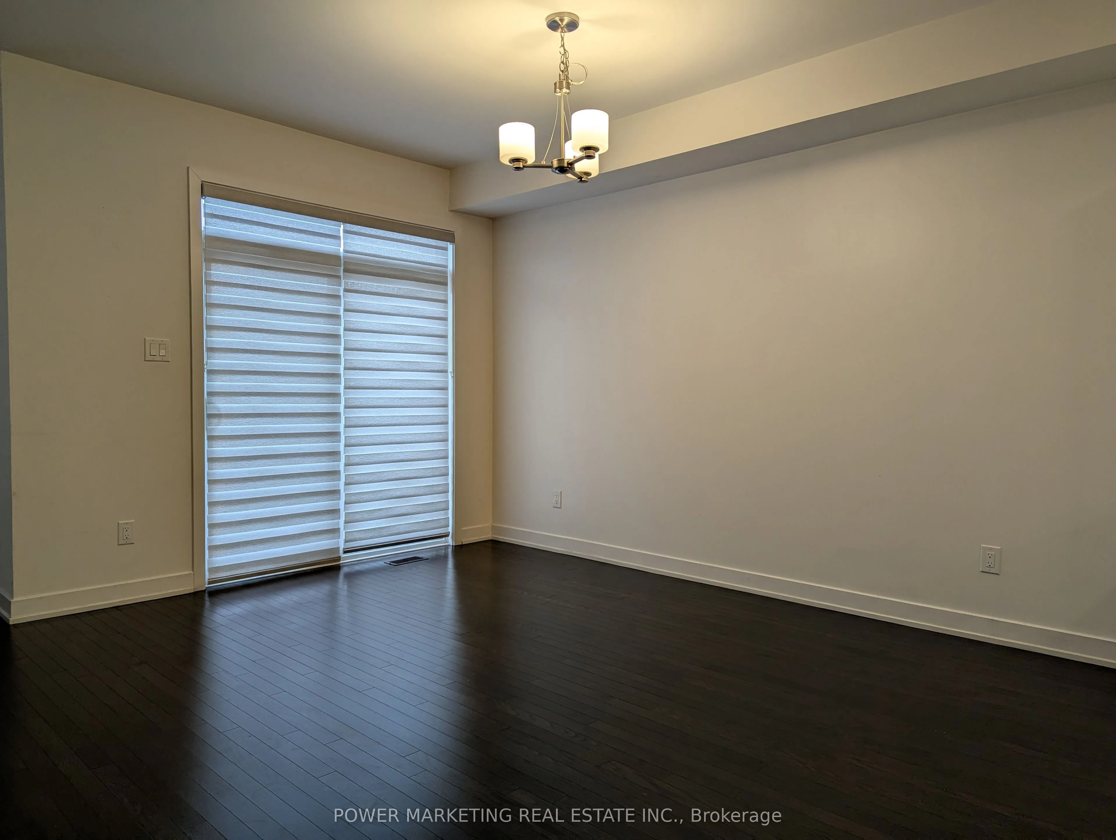 Detached kitchen at 332 Monticello Avenue Kanata