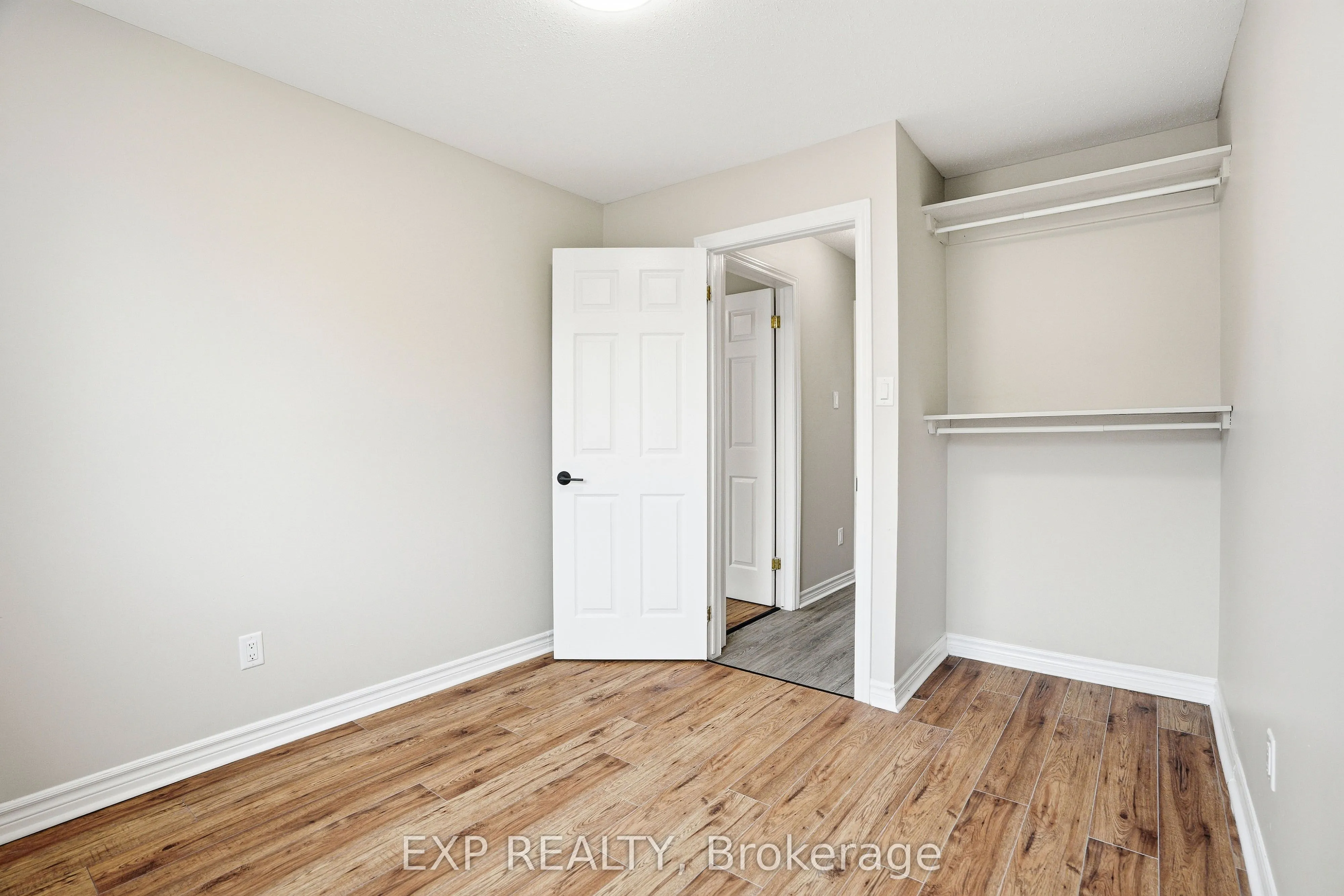 Other kitchen at 51 Raftus Square Barrhaven