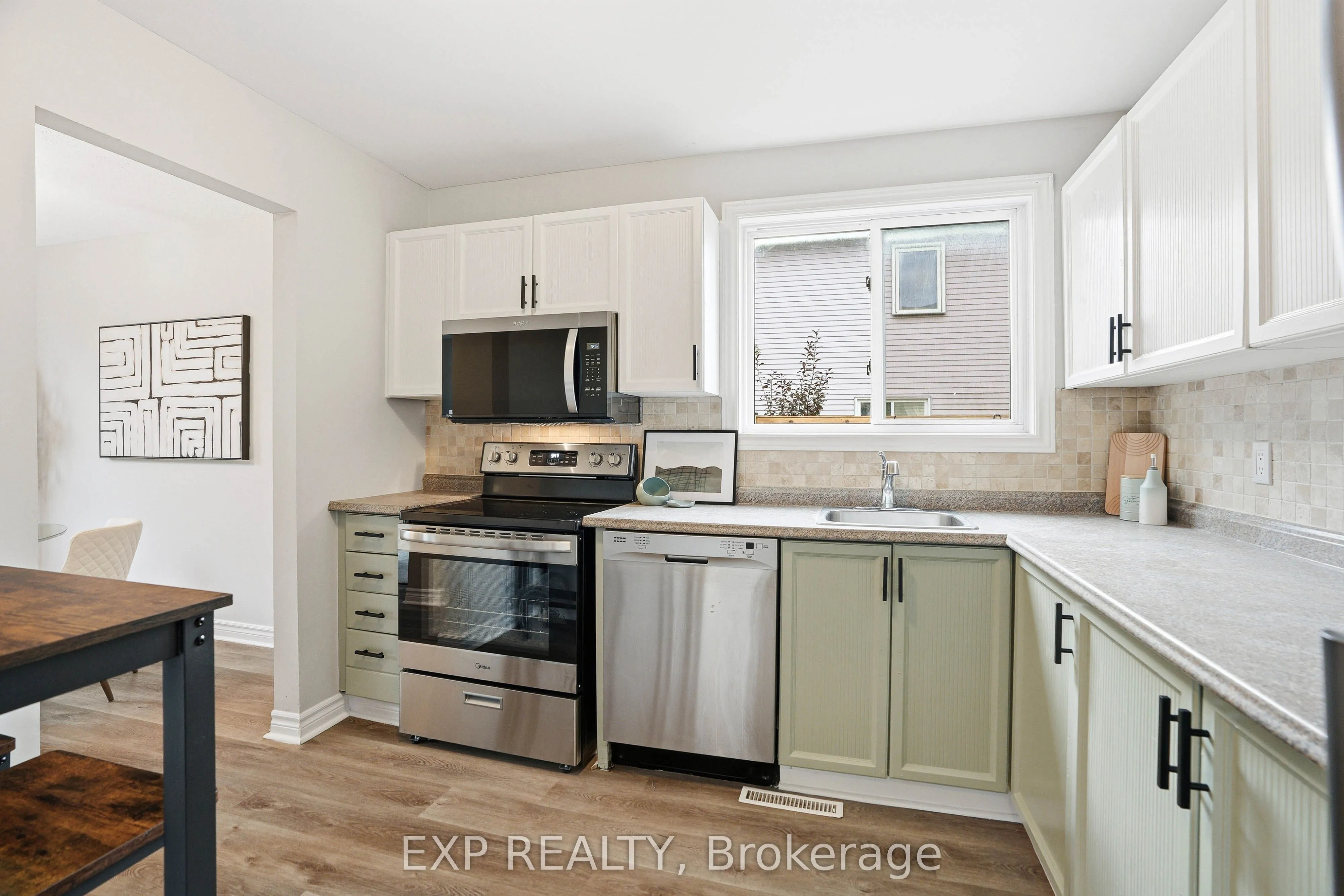 Other interior view at 51 Raftus Square Barrhaven