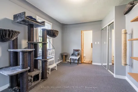 543 Britannia Avenue, Hamilton, ON L8H 1Z9