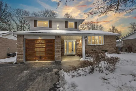 258 Bicknell Crescent, Kingston, ON K7M 4T6
