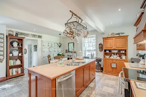 548 Campbellville Rd, Hamilton, ON L0P 1B0