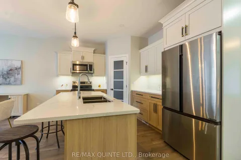 7 VAUGHN Court, Belleville, ON K8N 0R7
