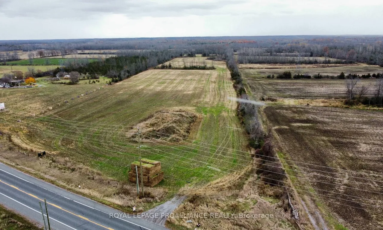 1133 Hamilton Rd, Quinte West, ON K8V 5P8