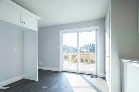 43 Mackenzie John Cres, Brighton, ON K0K 1H0