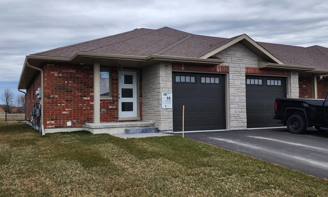 48 CEDAR PARK Cres, Quinte West, ON K8V 0J2