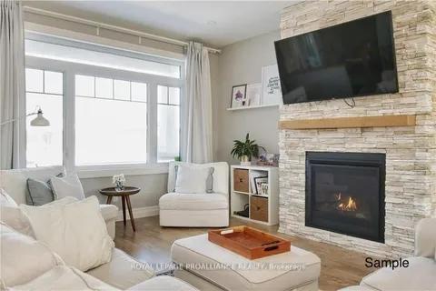 21 MacKenzie John Cres, Brighton, ON K0K 1H0