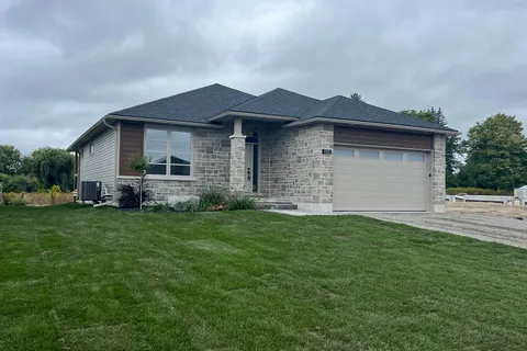 152 Sienna Ave, Belleville, ON K8P 0H3