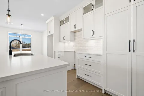 152 Sienna Ave, Belleville, ON K8P 0H3