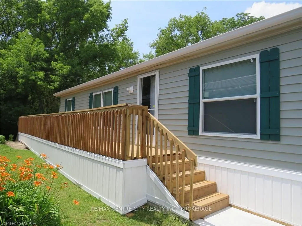 198 SPRINGBANK Dr, London, ON N6G 1J1