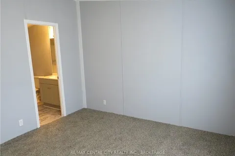 198 SPRINGBANK Dr, London, ON N6G 1J1