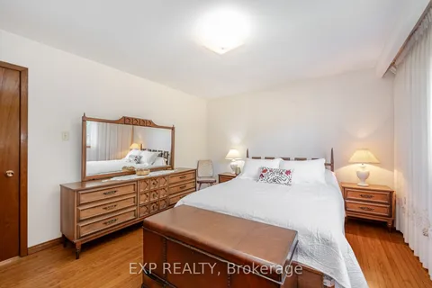 1243 Highway 5, Hamilton, ON L9H 5E1