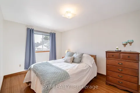 1243 Highway 5, Hamilton, ON L9H 5E1