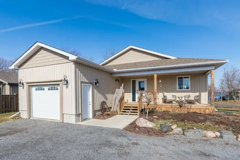 1649 County Rd 15 Rd, Prince Edward County, ON K0K 1W0