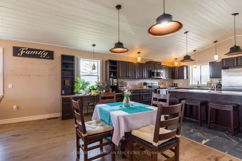 1649 County Rd 15 Rd, Prince Edward County, ON K0K 1W0