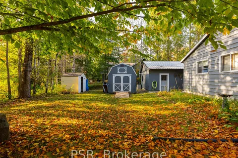 1021 Currie St, Muskoka Lakes, ON P0C 1A0