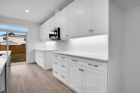 3068 Buroak Dr, London, ON N6G 3M1