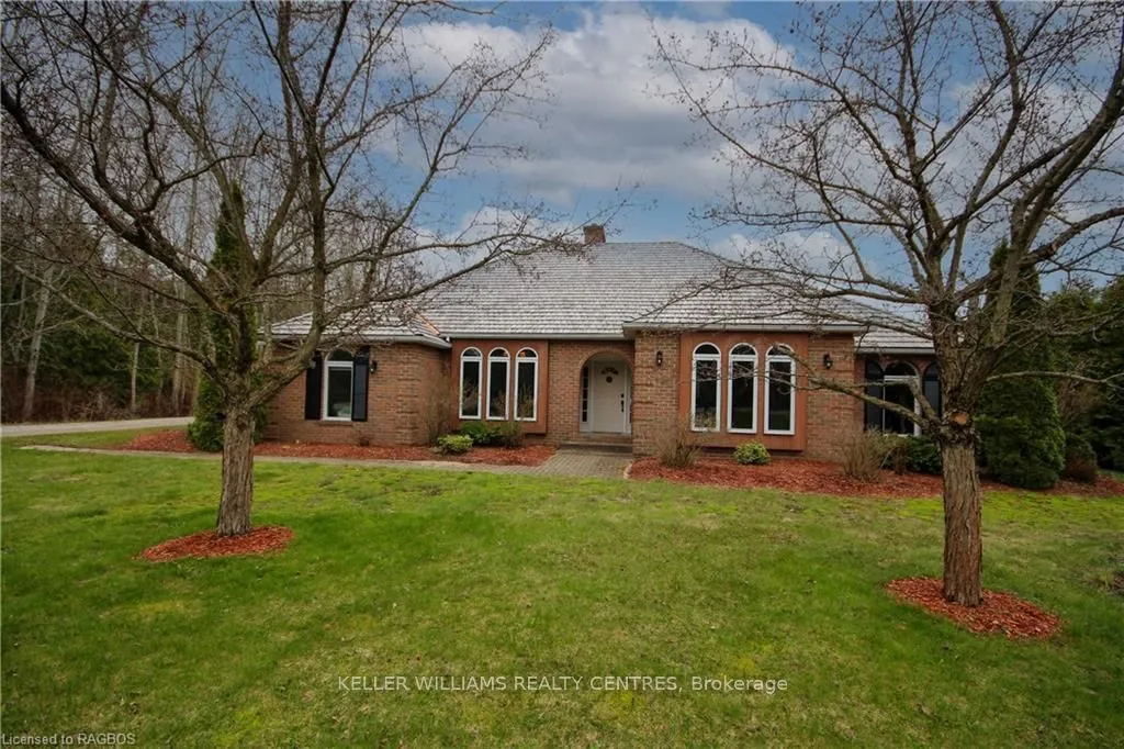 104 Oliphant Way, South Bruce Peninsula, ON N0H 2T0