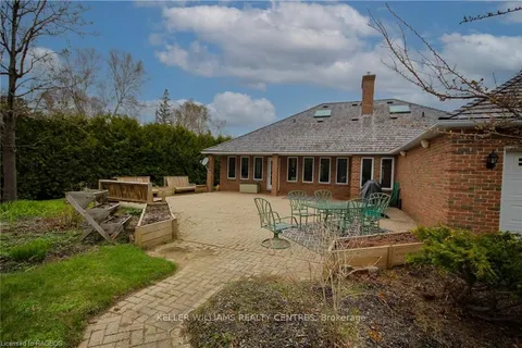 104 Oliphant Way, South Bruce Peninsula, ON N0H 2T0