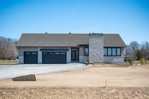 158 Summerside Dr, South Frontenac, ON K0H 1X0