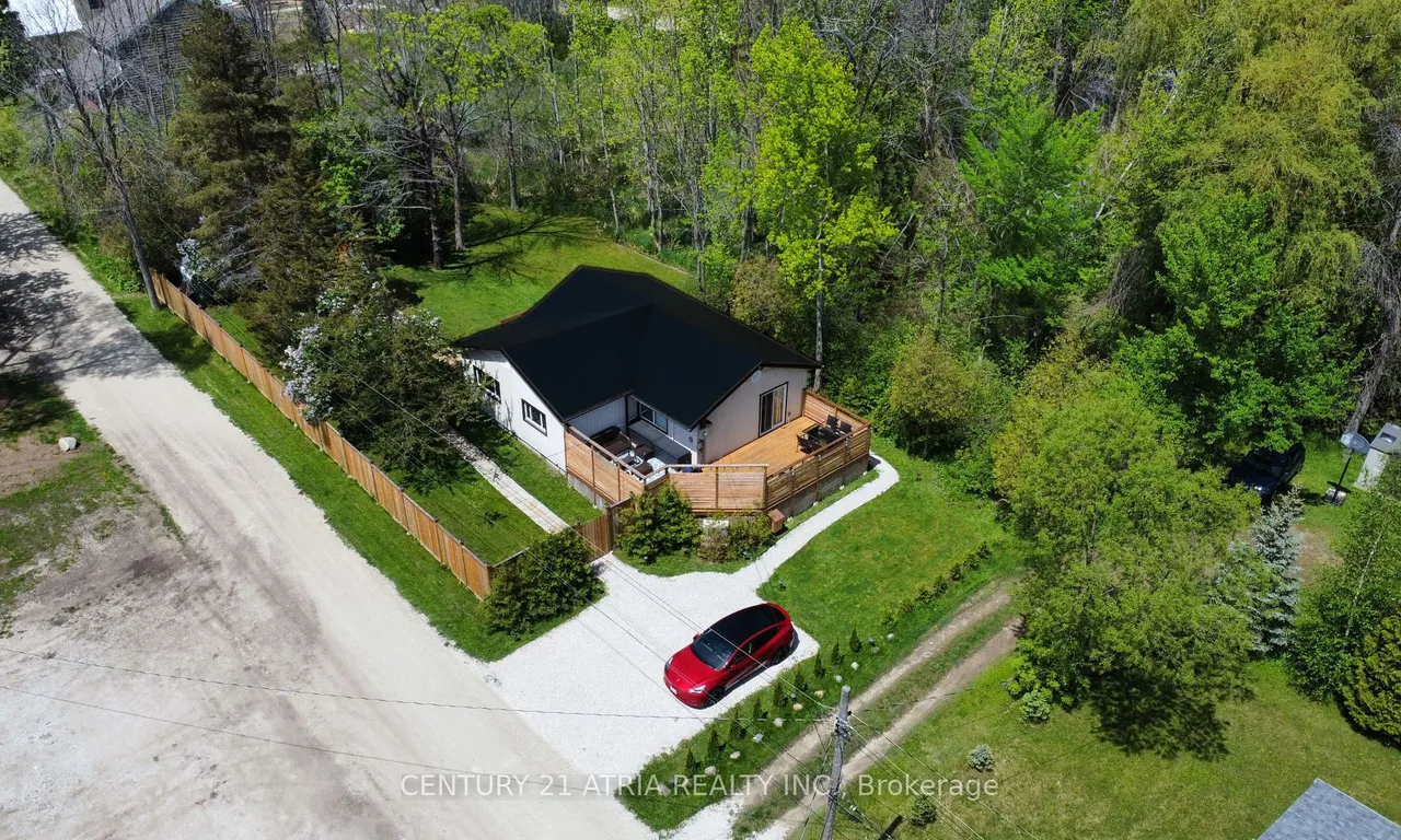 162 Blue Mountain Dr, Blue Mountains, ON L9Y 0K9