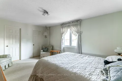 47 Winter Way, Brantford, ON N3T 6G4