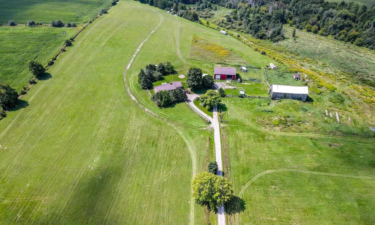 651 Lilac Rd, Kawartha Lakes, ON K0L 2X0