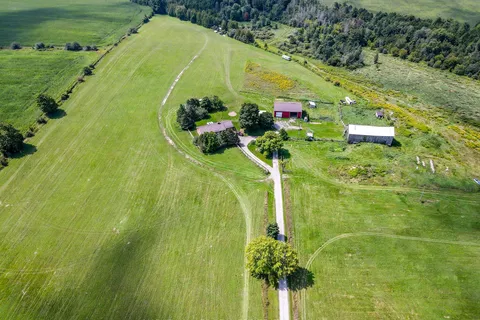 651 Lilac Rd, Kawartha Lakes, ON K0L 2X0