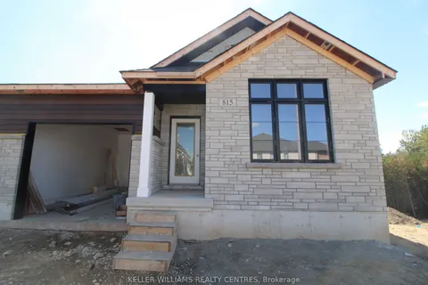 815 18th St, Hanover, ON N4N 3B8