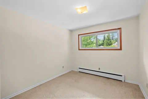 1352 Centre Road, Hamilton, ON L0R 1H1