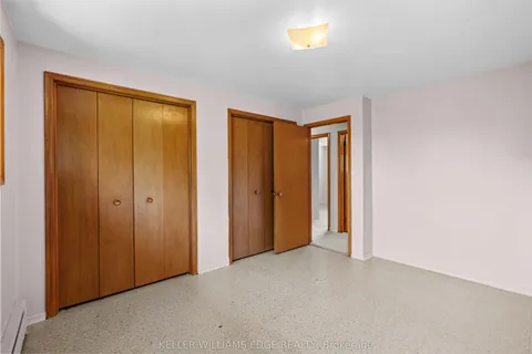 1352 Centre Road, Hamilton, ON L0R 1H1