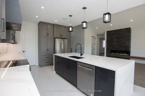 99 Optimist Dr, Southwold, ON N5P 0G4