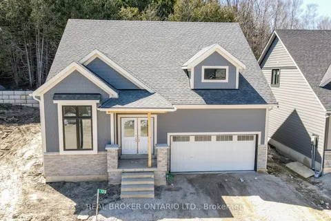 124 Beacon Dr, Blue Mountains, ON N0H 2P0