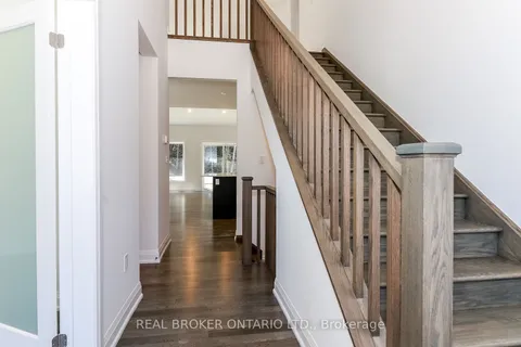 124 Beacon Dr, Blue Mountains, ON N0H 2P0