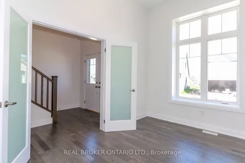 124 Beacon Dr, Blue Mountains, ON N0H 2P0