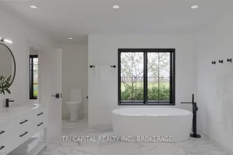 3425 GRAND OAK, London, ON N6P 0G6