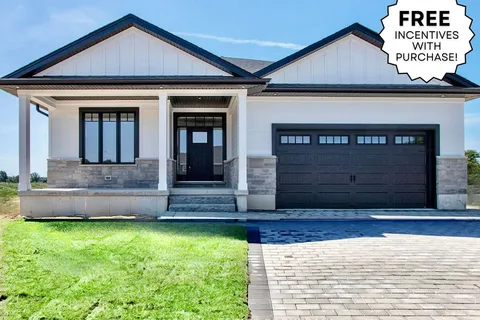 147 MCLEOD St, North Middlesex, ON N0M 2K0