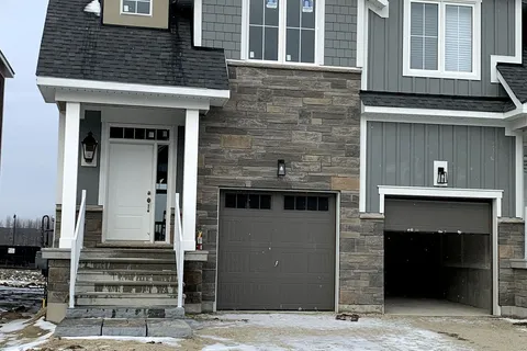148 Sycamore St, Blue Mountains, ON L9Y 4E4
