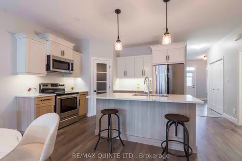 62 Raycroft Drive, Belleville, ON K8N 0R4