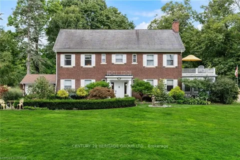 449 Norfolk St, Norfolk, ON N3Y 2W8